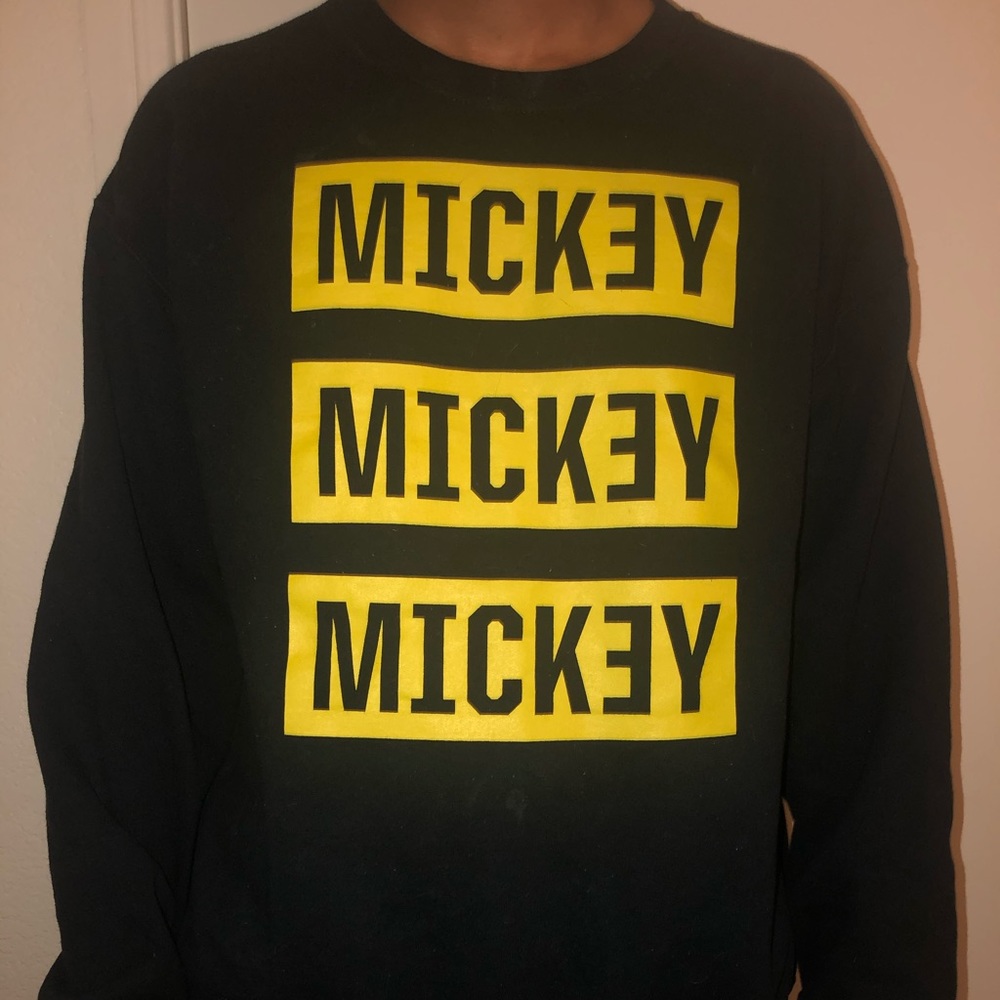 MENS MICKEY CREWNECK